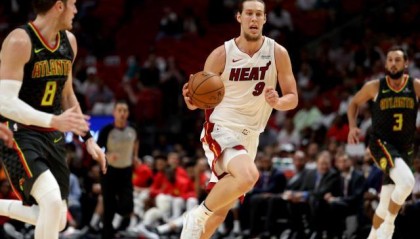 开云体育-【3.19流言汇总】火箭索要勇士怀斯曼 洛里将留队