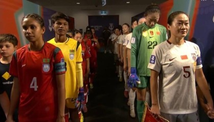 中国女足2-0不足喜！赢球被骂，名嘴点评一针见血，小组第一难了