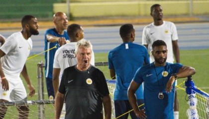 开云体育-74岁希丁克结束34年执教 曾夺欧冠2进世界杯4强